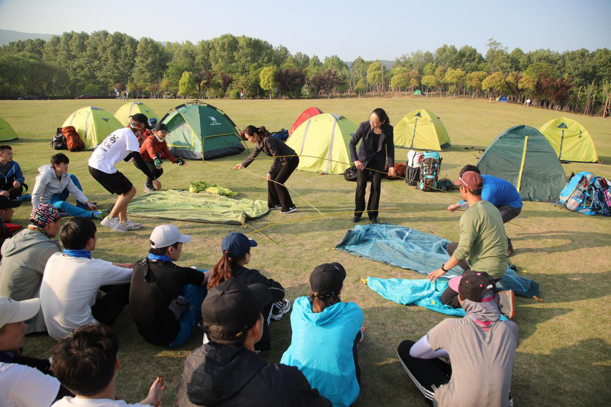 李江副校长出席我校户外运动课程野外实践教学开班仪式