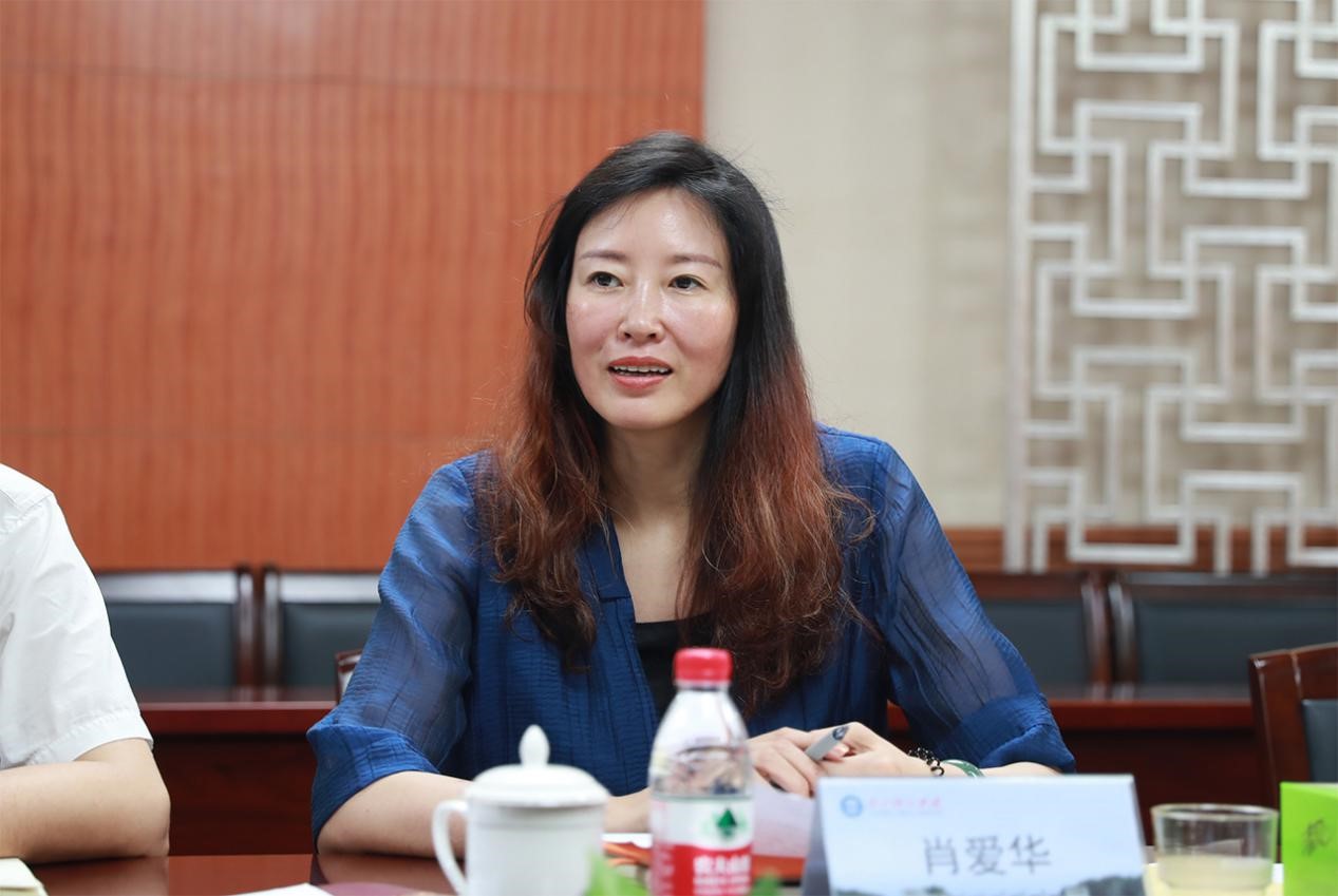 校党委常委,副校长肖爱华讲话