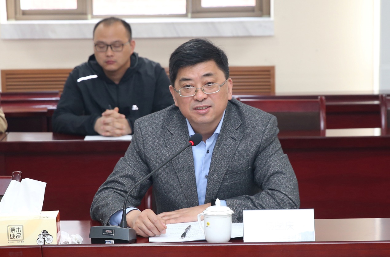 党委副书记,校长杨国庆致欢迎词