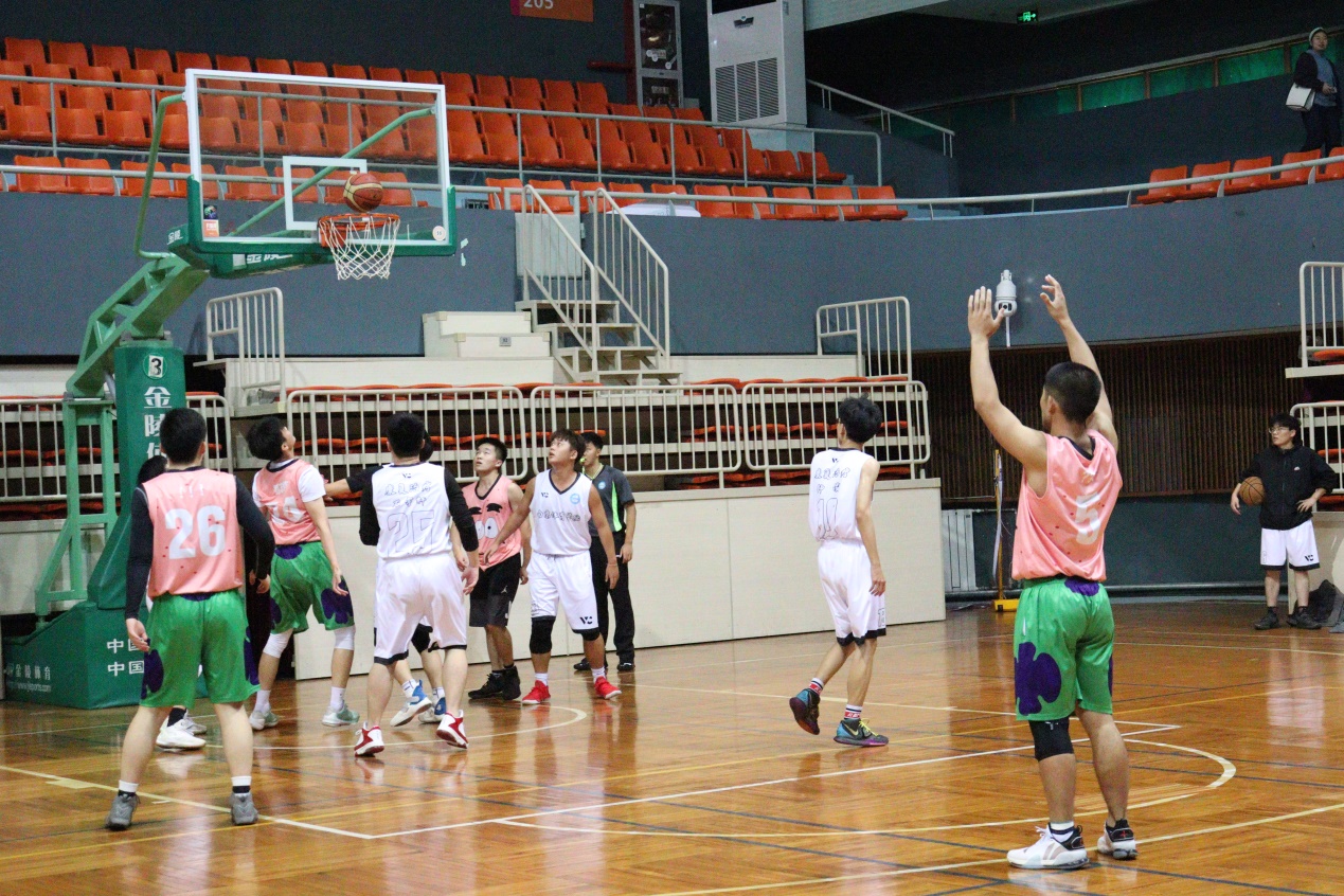 体现了我院不仅注重专业知识,也注重体育锻炼的校园文化.