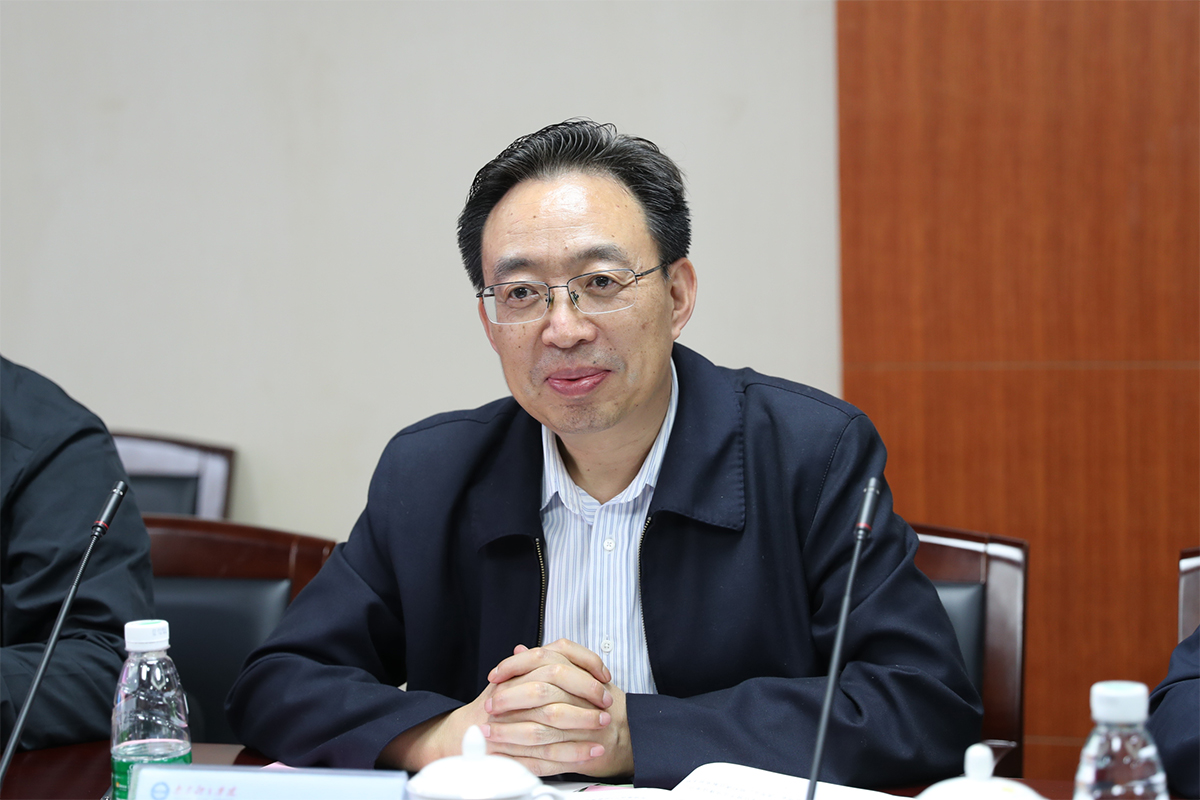 江苏省教育厅葛道凯厅长和江苏省体育局陈少军局长来校视察指导