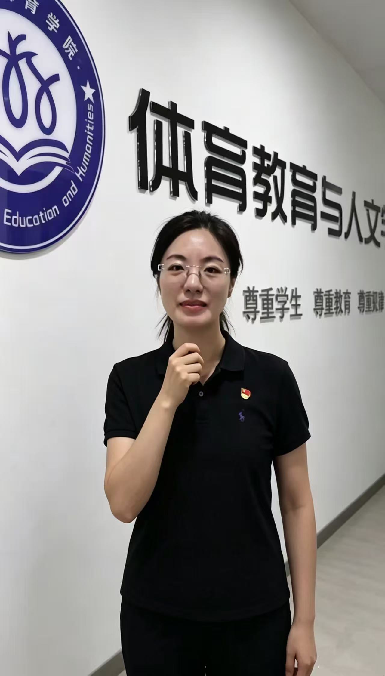 毕业的钟声已然敲响，相聚的时光终将落幕。祝全体2026届毕业生前程似锦，一路芳华！母校永远牵挂着你们！欢迎大家常回家看看！